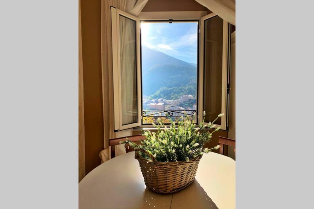 Casa Flea - Holiday Apartment With 2 Bedrooms Gualdo Tadino Buitenkant foto