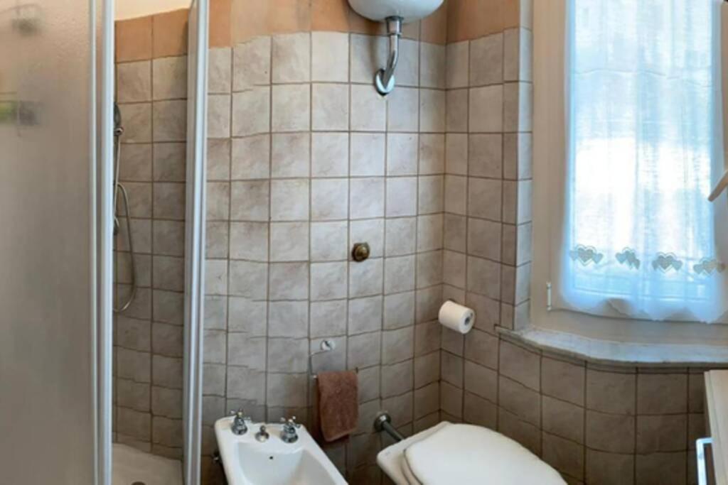 Casa Flea - Holiday Apartment With 2 Bedrooms Gualdo Tadino Buitenkant foto